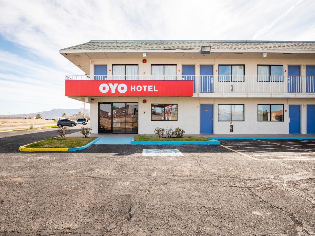 Oyo Hotel Willcox Exterior photo